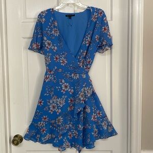 Banana Republic Wrap Dress Blue Floral Short Sleeve - Size 8